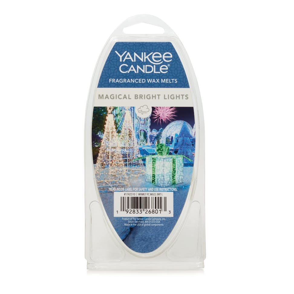 http://yankeecandle.scene7.com/is/image/YankeeCandle/233232577_1742510