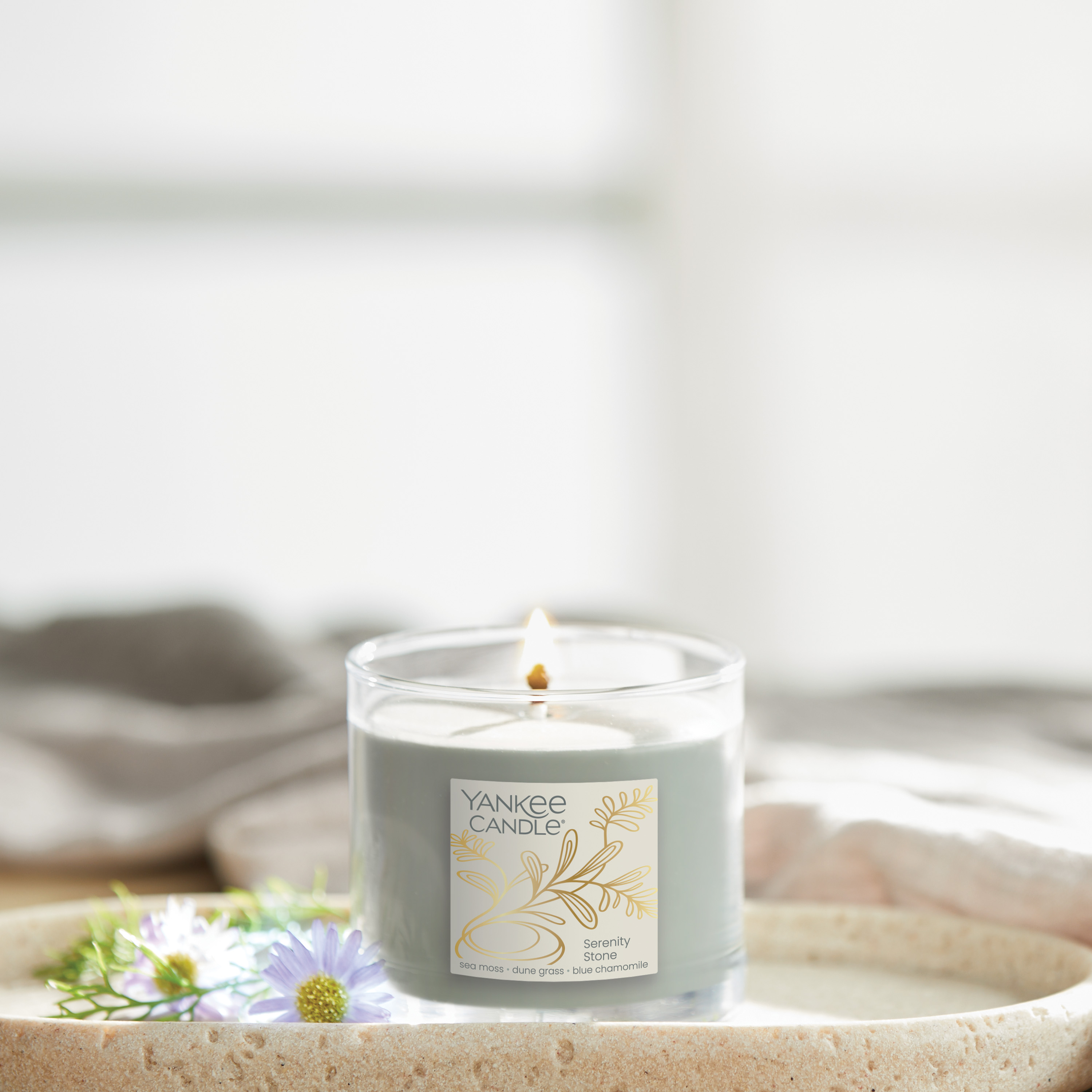 Serenity Stone Small Tumbler Candle - Thumbnail 3