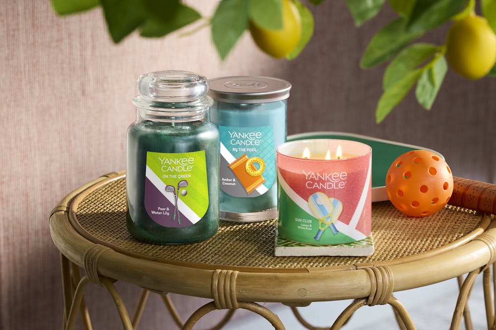 On the Green - Pear & Water Lily