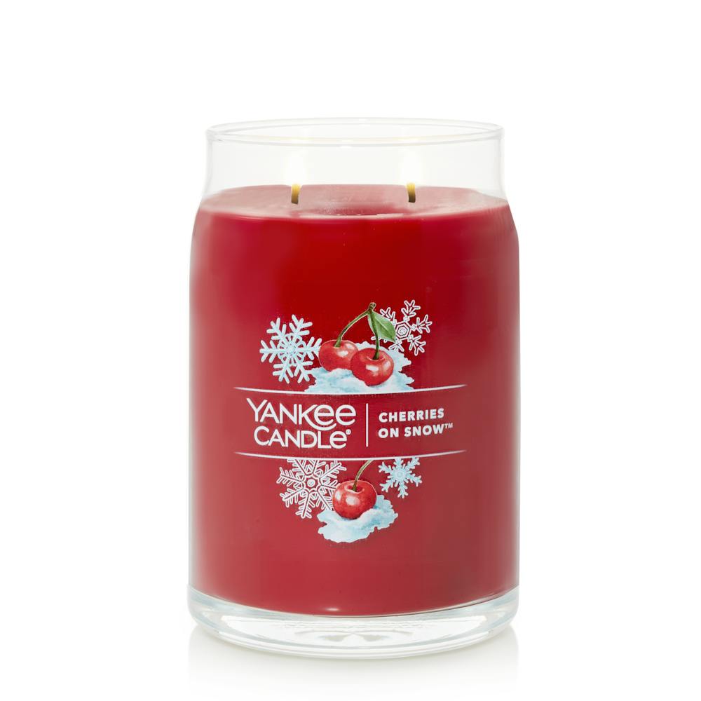 JaneMarpleDansLeSalon　Winter cherries Cherries On Snow™ | Yankee Candle