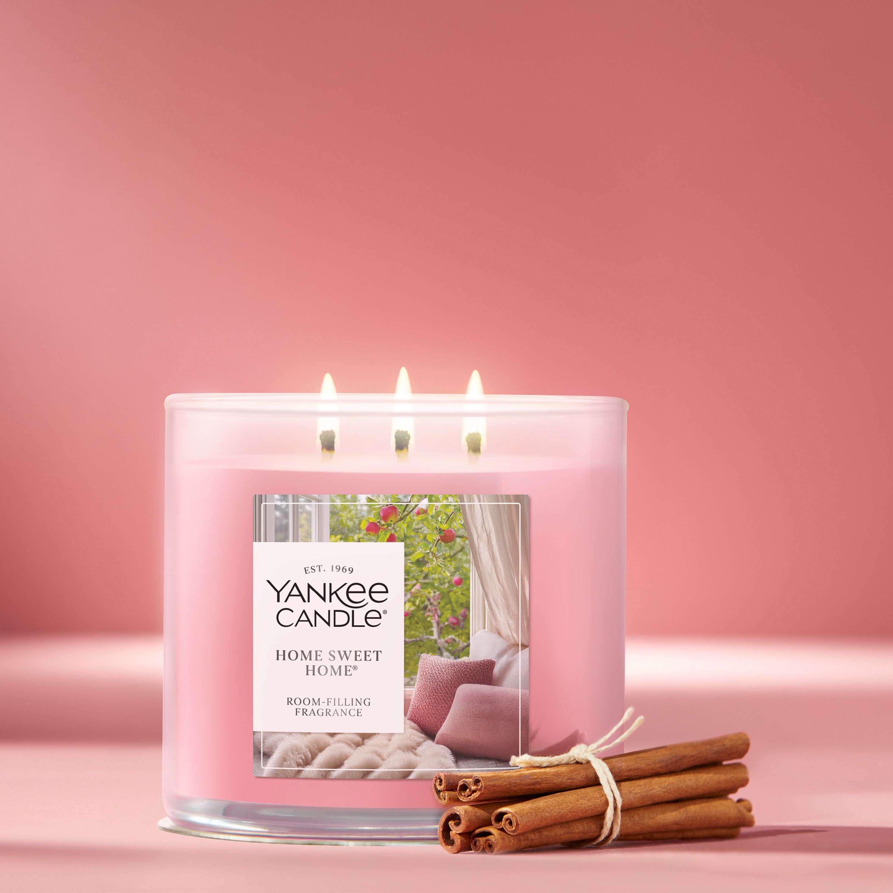 Home Sweet Home 3-Wick Candle - Thumbnail 2