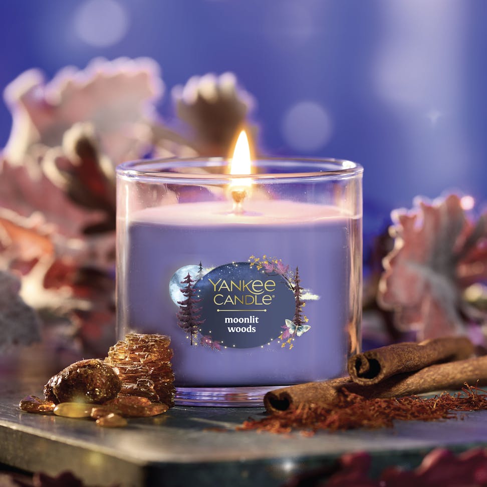 https://yankeecandle.imgix.net/2d9e4cff-4540-3269-b121-3d9e0d4dd4f1/2d9e4cff-4540-3269-b121-3d9e0d4dd4f1.jpg