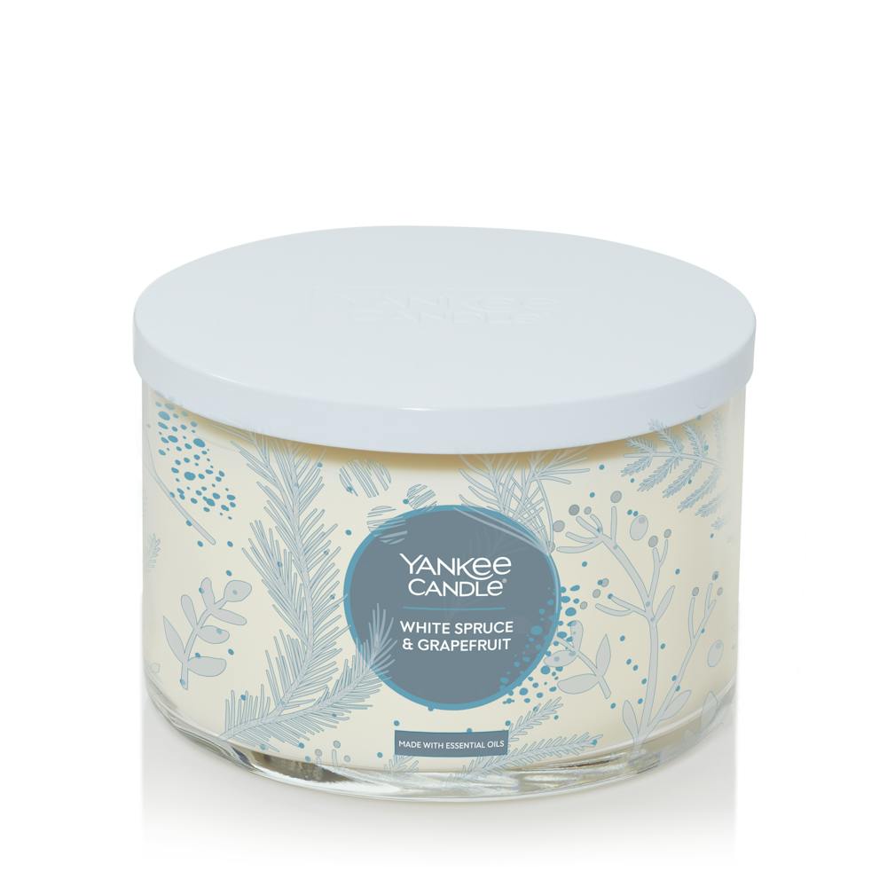 White Spruce & Grapefruit Yankee Candle
