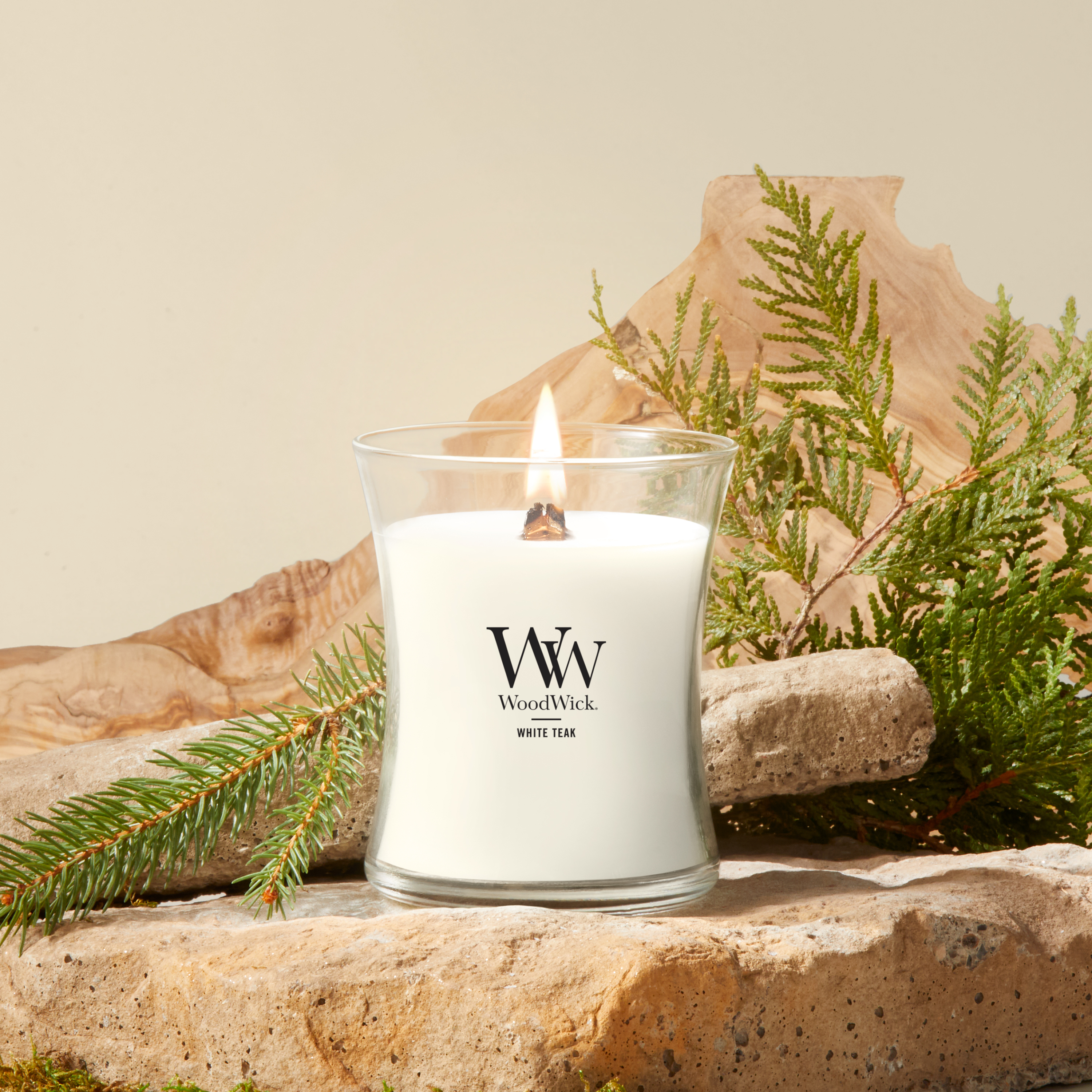 WoodWick アロマキャンドル White Teak White Teak WoodWick® Medium Hourglass Candle - Medium Hourglass