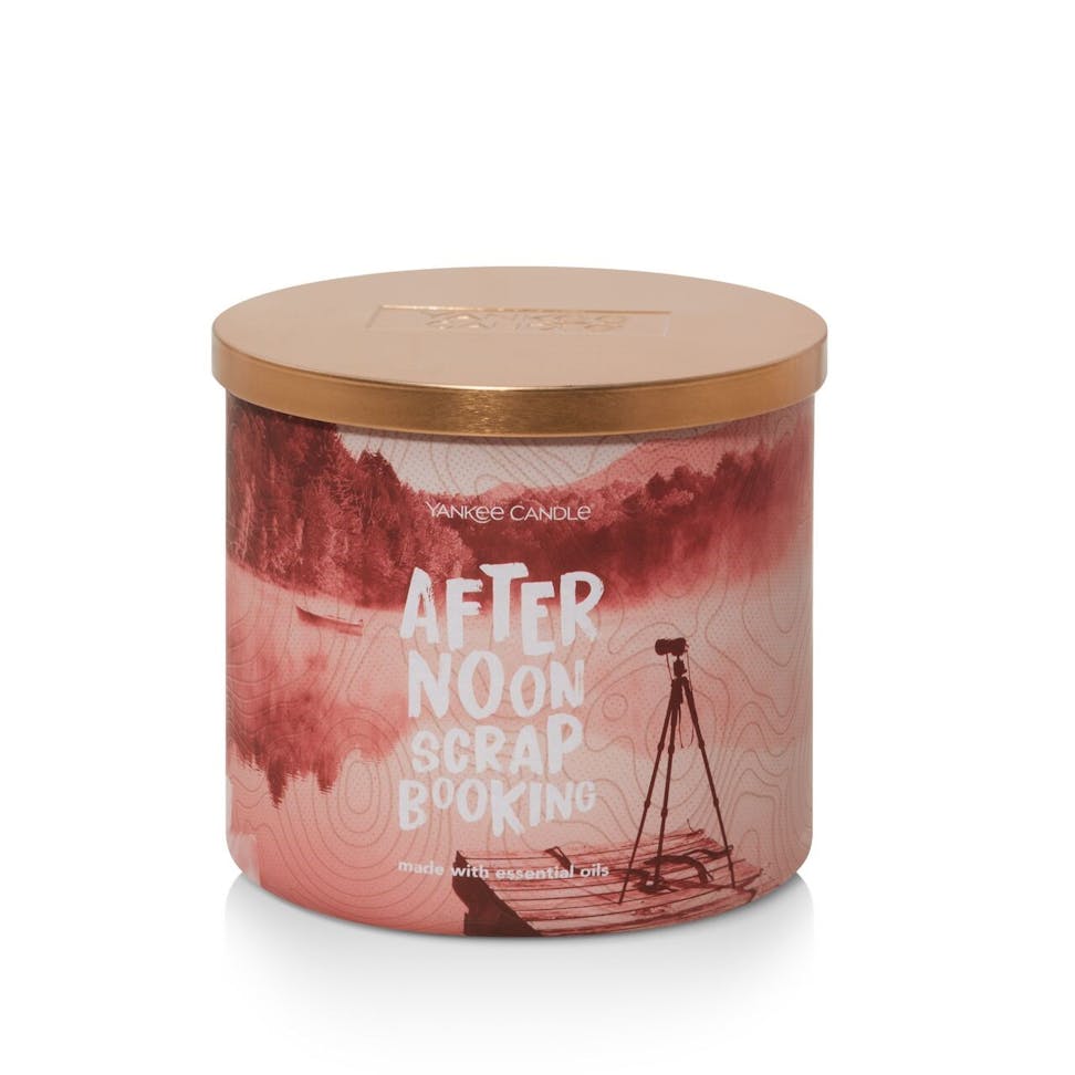Cottage Getaway Collection Afternoon Scrapbooking 3-Wick Candle