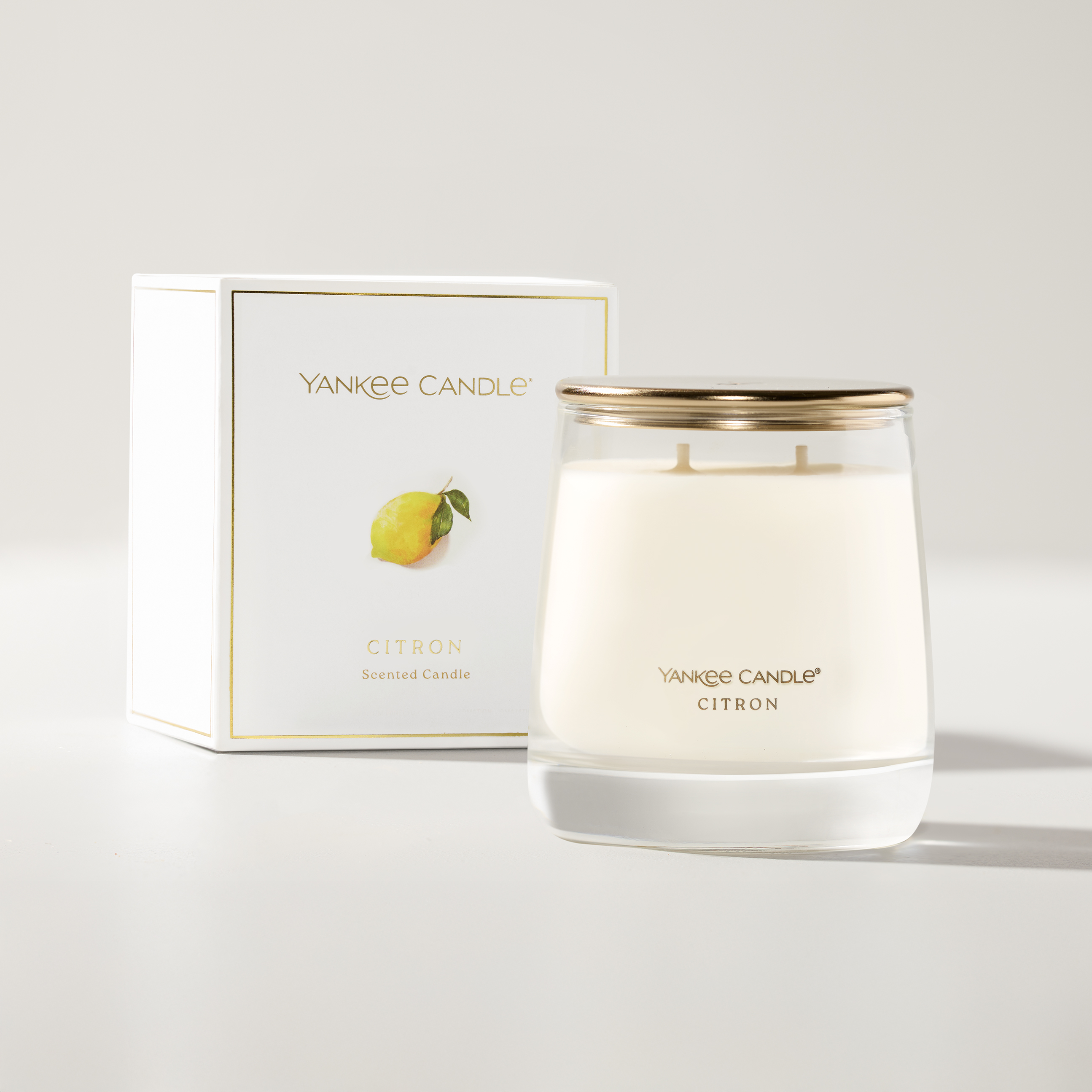 Yankee Candle Citron Premium Medium Jar Candle - Thumbnail 3