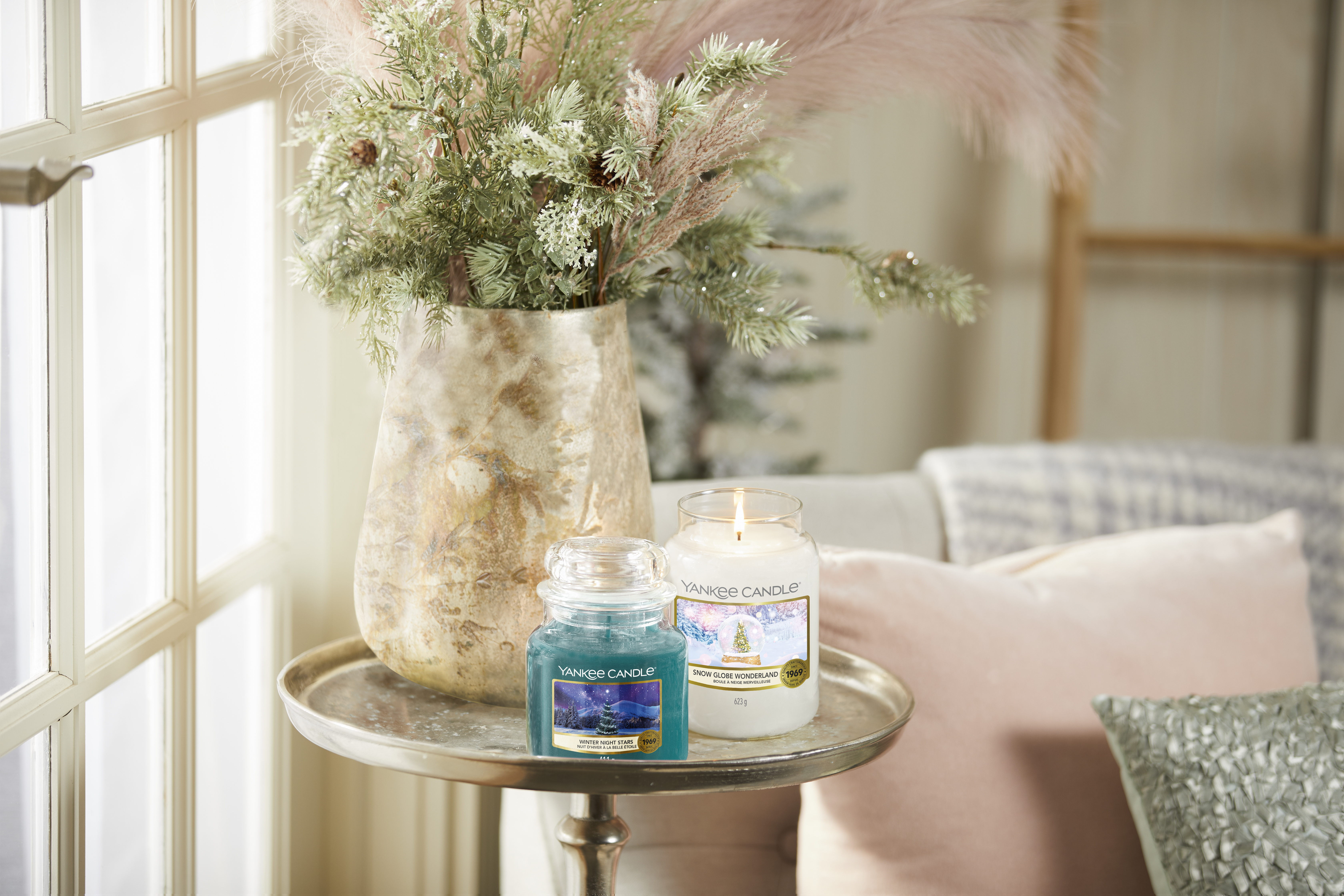 Snow Globe Wonderland Original Large Jar Candle | Yankee Candle