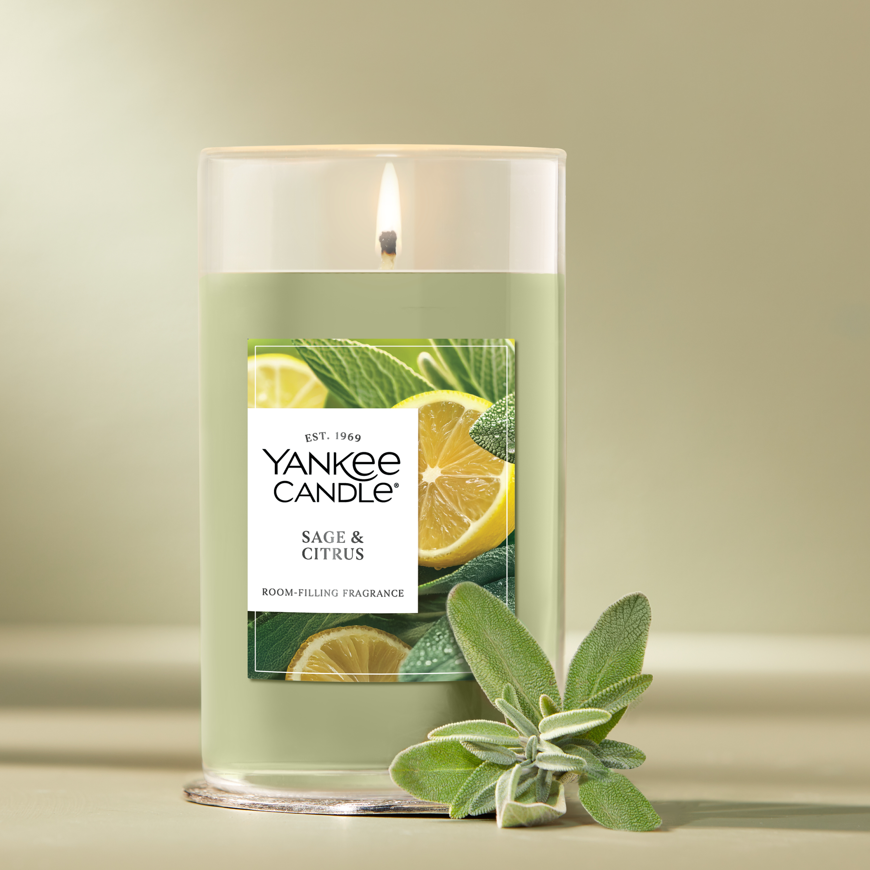Sage & Citrus Signature Medium Pillar Candle - Thumbnail 2