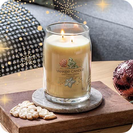 Christmas Cookie Signature Small Tumbler Candle - Signature Small Jar Candles | Yankee Candle