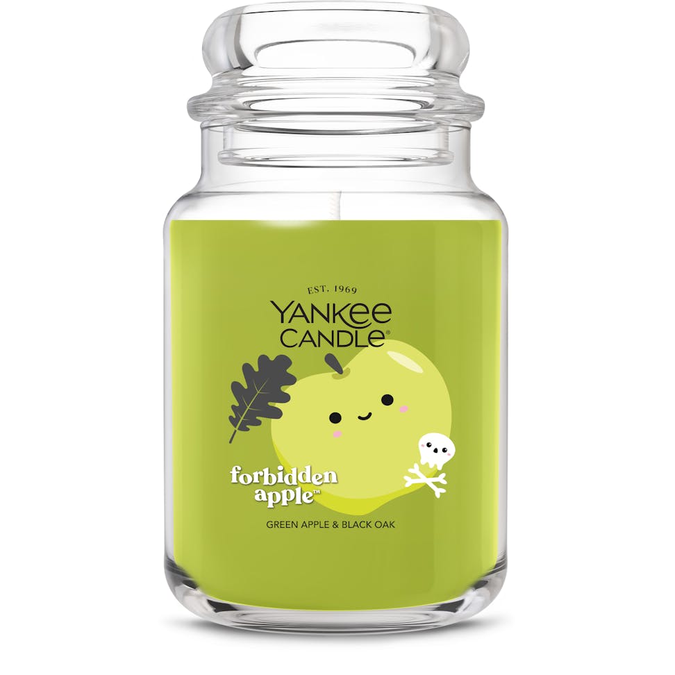 Large green apple jar candle with cute apple illustration, ideal for home décor, aromatherapy, and relaxation