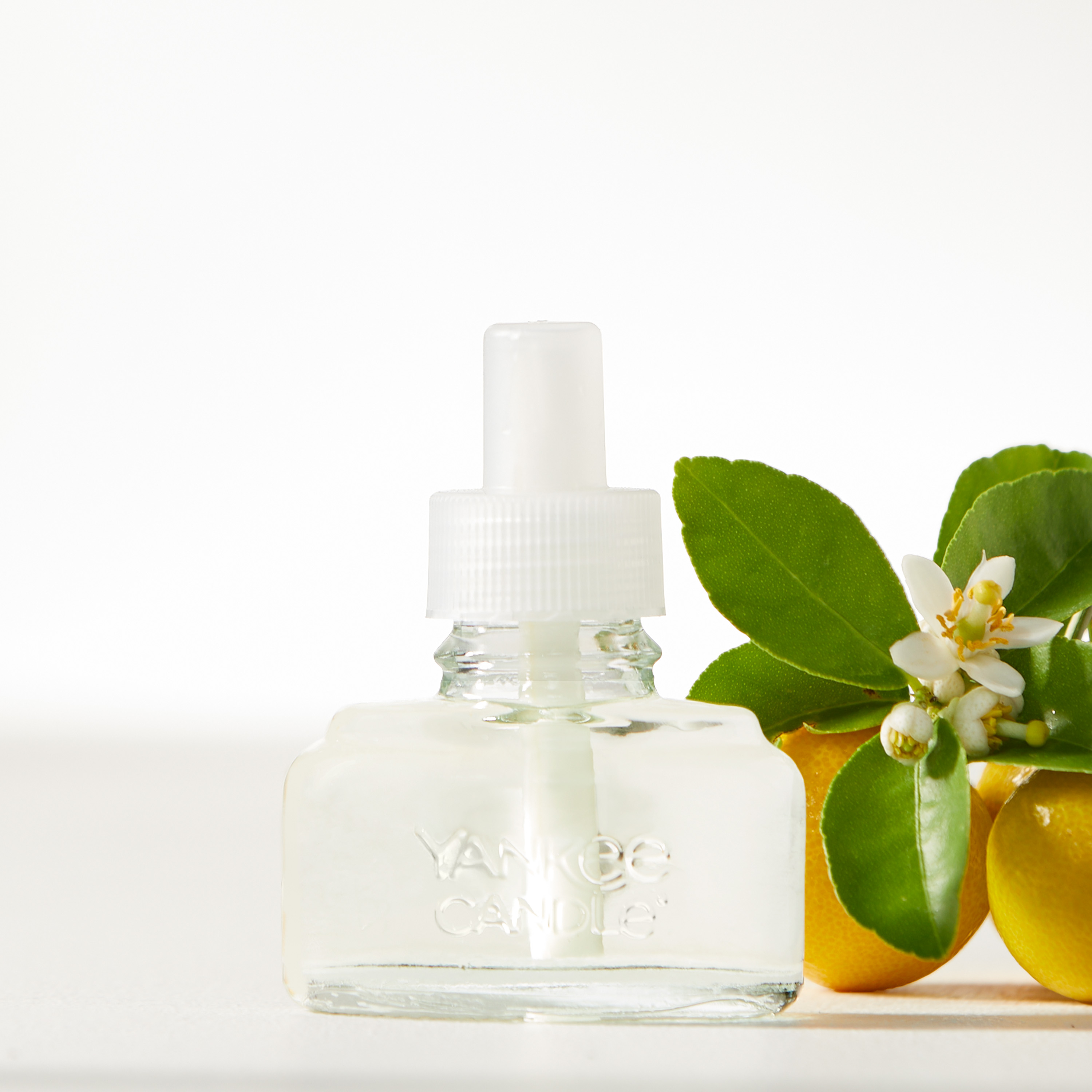 Spring Herbarium ScentPlug Refill - Thumbnail 2