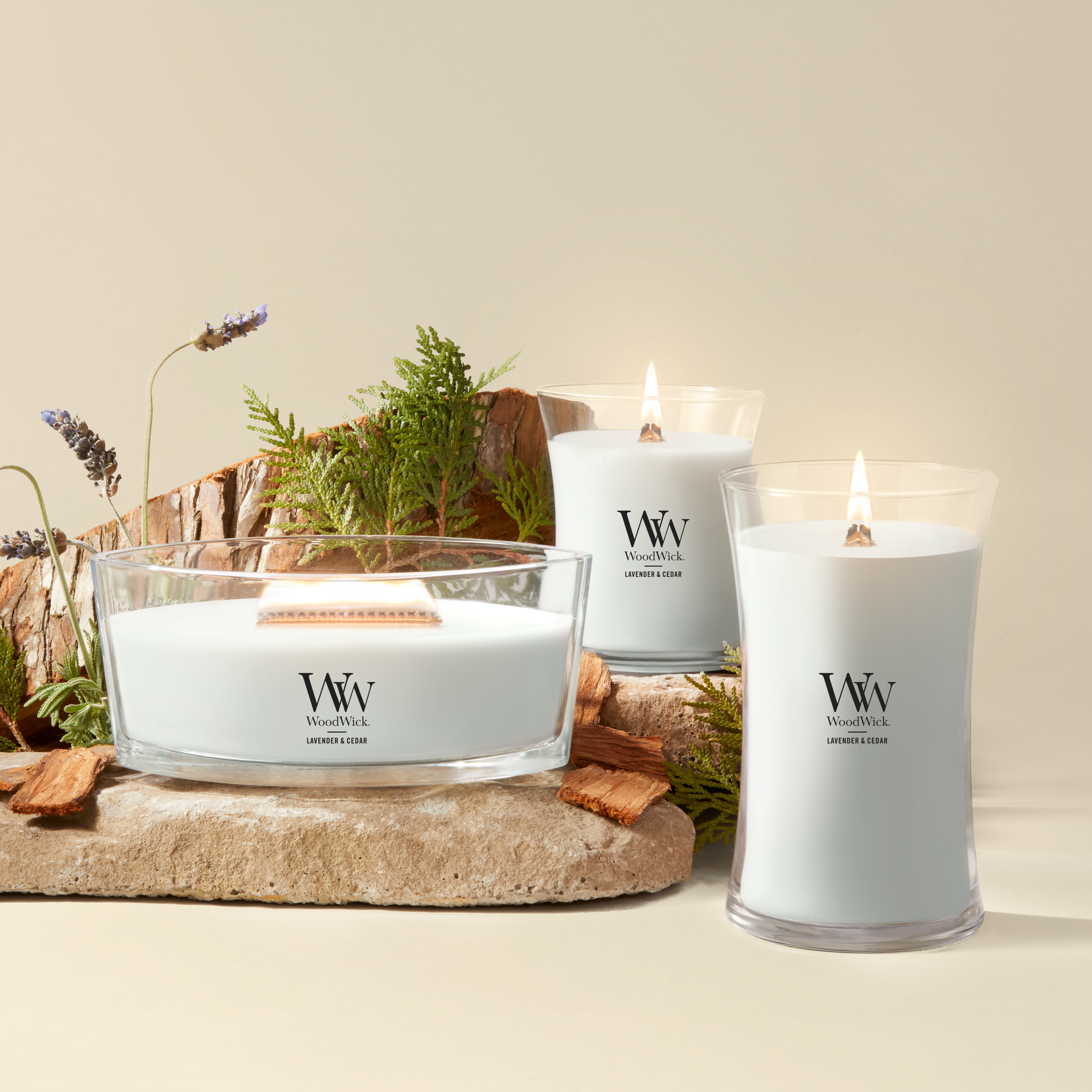 Lavender & Cedar WoodWick® Ellipse Candle - Woody | Yankee Candle