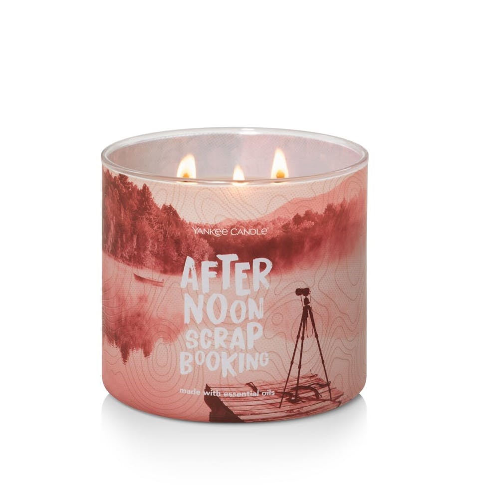 Cottage Getaway Collection Afternoon Scrapbooking 3-Wick Candle